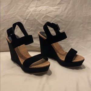 14th & Union black suede 4 inch strappy wedge